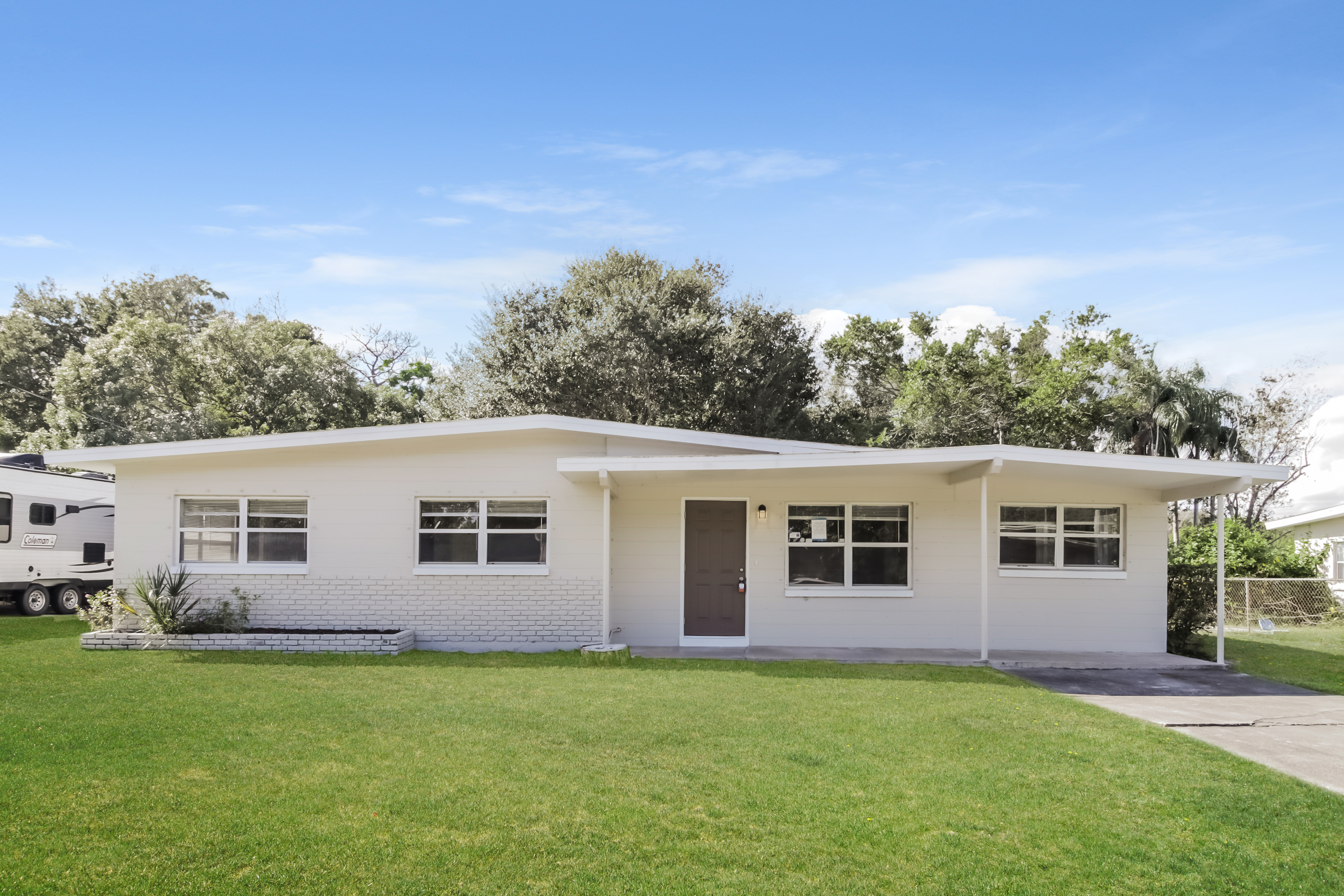 320 Hilltop Dr N Titusville, FL 32796